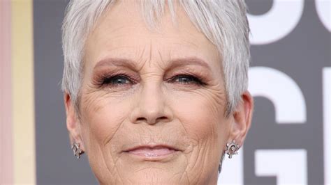 jamie lee curtis boobs|Jamie Lee Curtis Posts Throwback Topless Pool Pic at 50:。